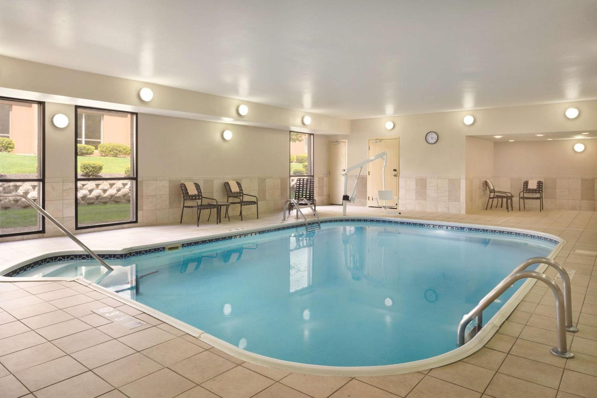 Hampton Inn Mansfield/Ontario מראה חיצוני תמונה