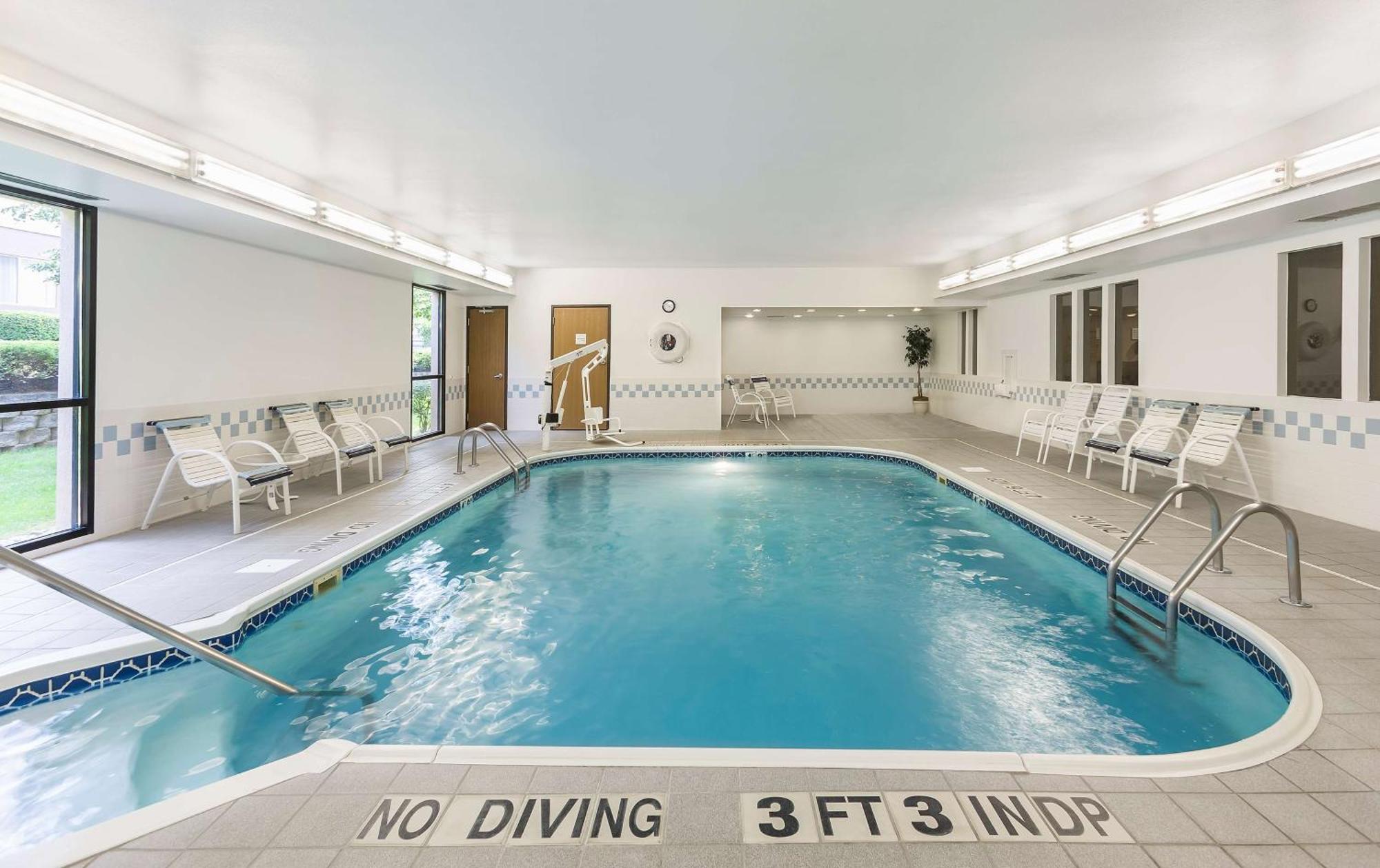 Hampton Inn Mansfield/Ontario מראה חיצוני תמונה